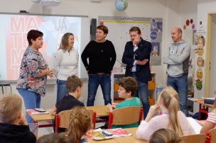 Předávání cen výhercům soutěže s Fitparky se sportovním ředitelem ČOV Martinem Doktorem a pražským radním Vítem Šimralem